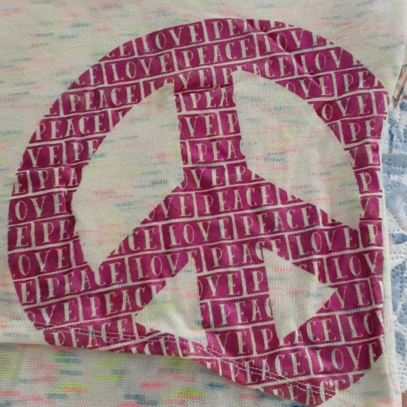 Tops - Picture 3 of 5